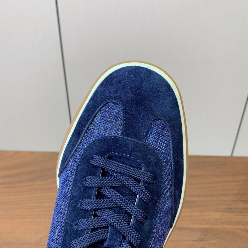 L0r0 P1ana sneakers